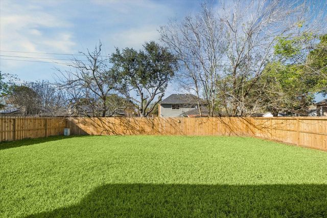 3802 Mission Valley Drive, Missouri City, TX 77459