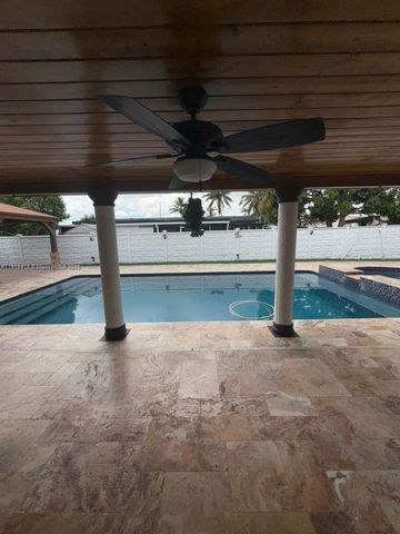 8700 SW 19th Ter 0, Miami, FL 33165