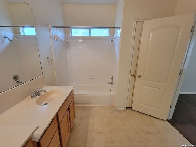 3476 DARTMOUTH CV, Schertz, TX 78154