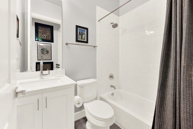 5015 Meridian Lane 2101, Addison, TX 75001