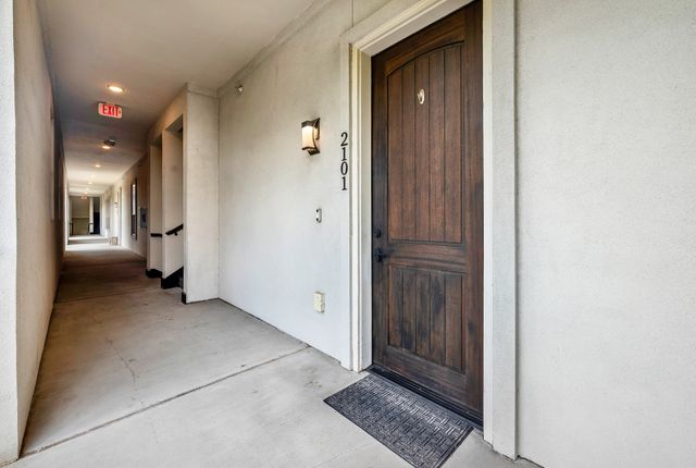 5015 Meridian Lane 2101, Addison, TX 75001