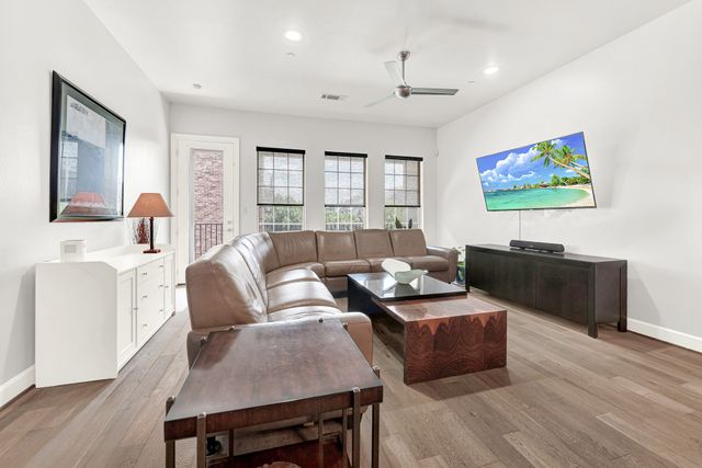 5015 Meridian Lane 2101, Addison, TX 75001