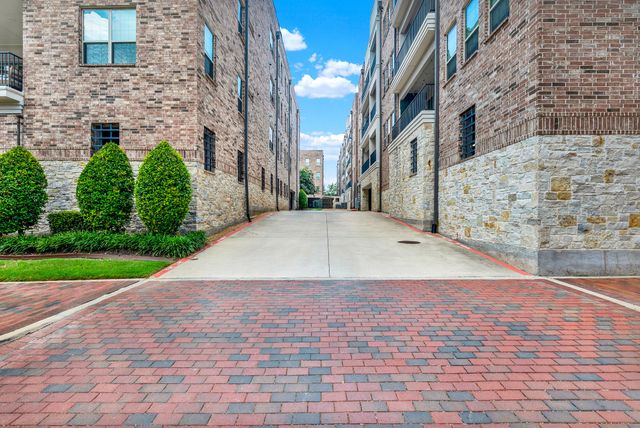 5015 Meridian Lane 2101, Addison, TX 75001