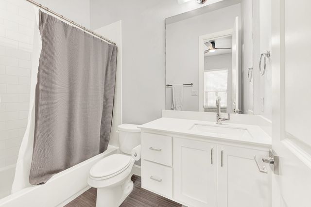 5015 Meridian Lane 2101, Addison, TX 75001