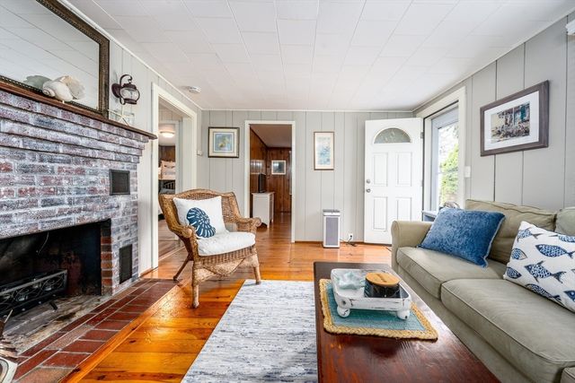 274 Shad Hole Rd, Dennis, MA 02639
