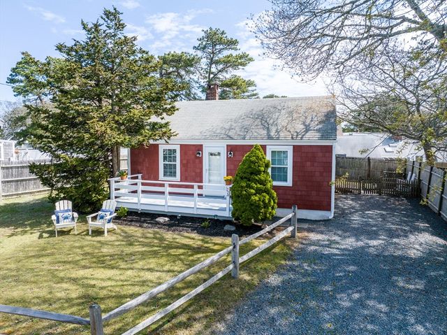 274 Shad Hole Rd, Dennis, MA 02639