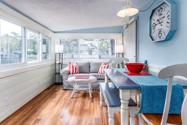274 Shad Hole Rd, Dennis, MA 02639