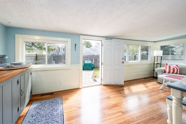274 Shad Hole Rd, Dennis, MA 02639