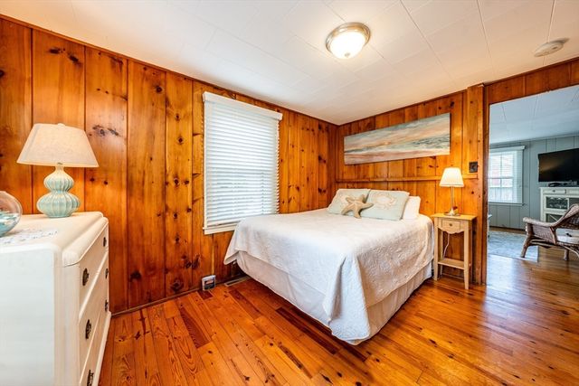 274 Shad Hole Rd, Dennis, MA 02639