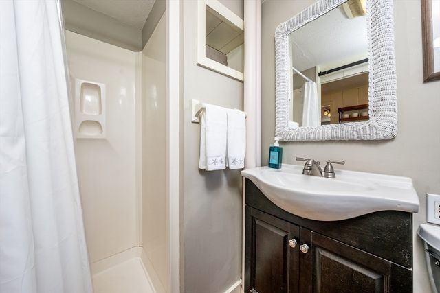 274 Shad Hole Rd, Dennis, MA 02639