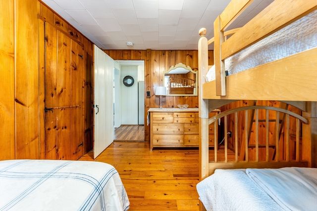 274 Shad Hole Rd, Dennis, MA 02639
