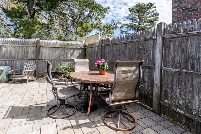274 Shad Hole Rd, Dennis, MA 02639