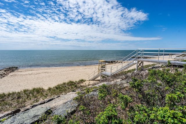274 Shad Hole Rd, Dennis, MA 02639