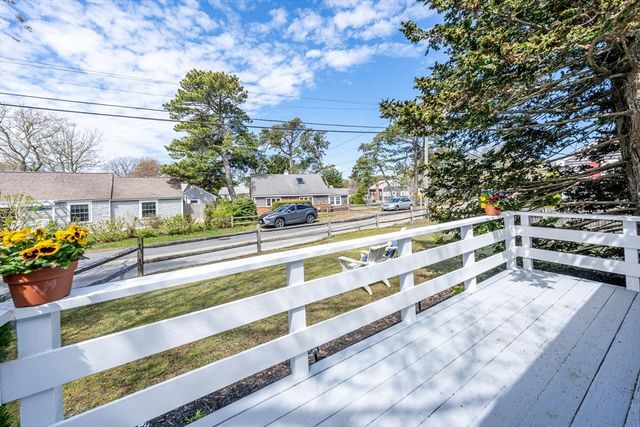 274 Shad Hole Rd, Dennis, MA 02639