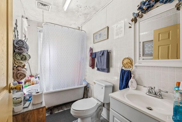 1300 16th Street, Lynchburg, VA 24504