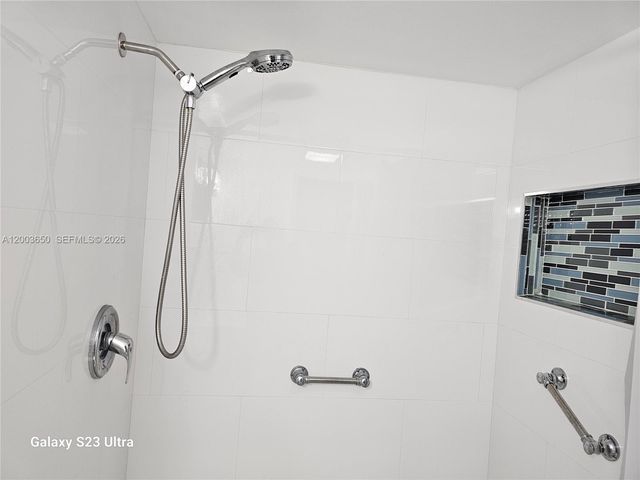 20400 W Country Club Dr 508, Aventura, FL 33180