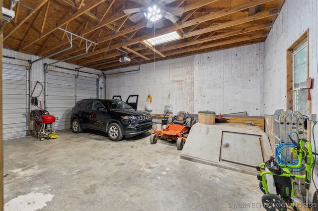 440 Murray Lane, Strang, OK 74367