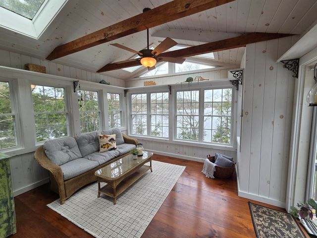 93 Algonquin Road, Enfield, NH 03748