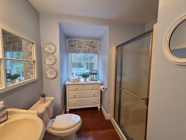 93 Algonquin Road, Enfield, NH 03748