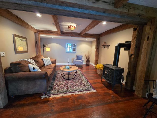 93 Algonquin Road, Enfield, NH 03748