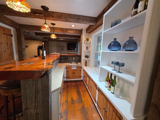 93 Algonquin Road, Enfield, NH 03748