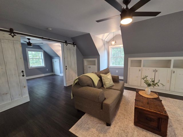 93 Algonquin Road, Enfield, NH 03748