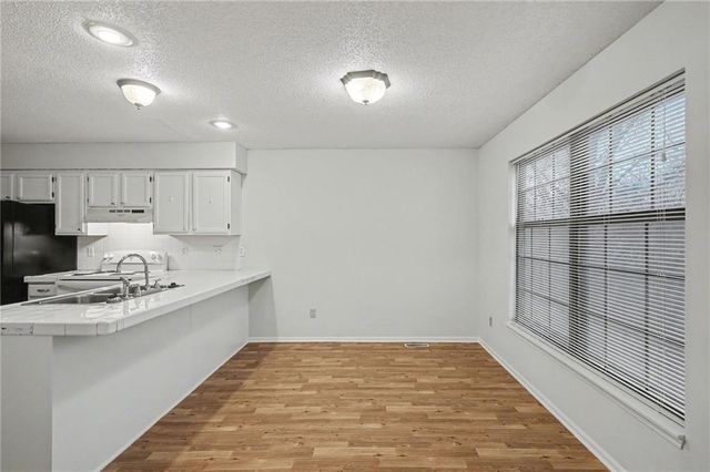 14112 W 87TH Terrace, Lenexa, KS 66215