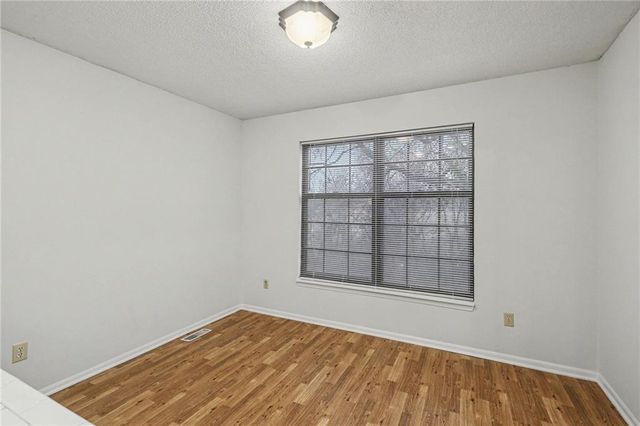 14112 W 87TH Terrace, Lenexa, KS 66215