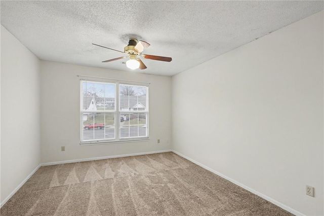 14112 W 87TH Terrace, Lenexa, KS 66215