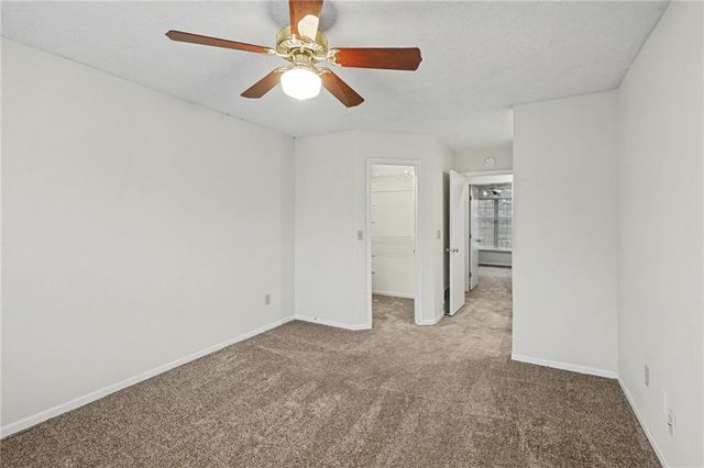 14112 W 87TH Terrace, Lenexa, KS 66215