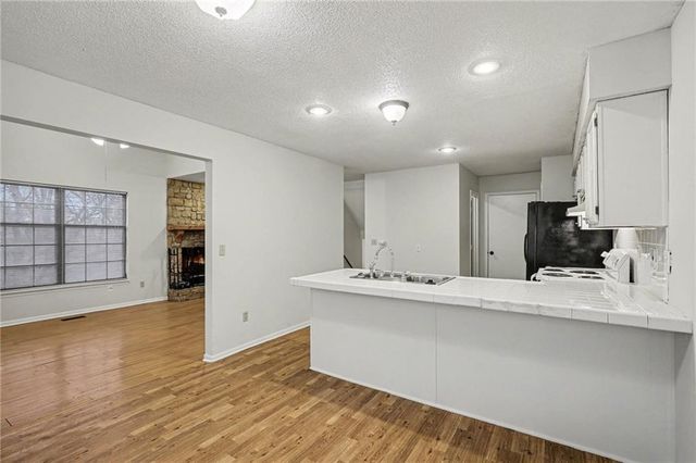 14112 W 87TH Terrace, Lenexa, KS 66215