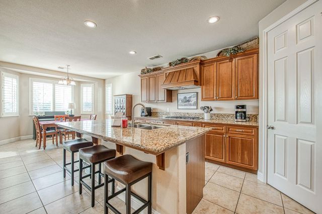 1906 N Langley Avenue, Clovis, CA 93619