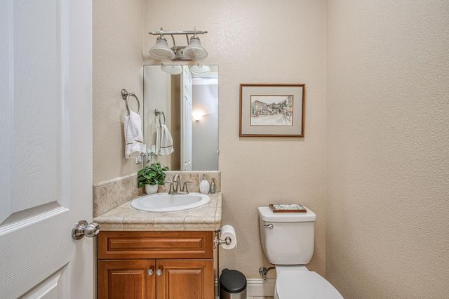 1906 N Langley Avenue, Clovis, CA 93619