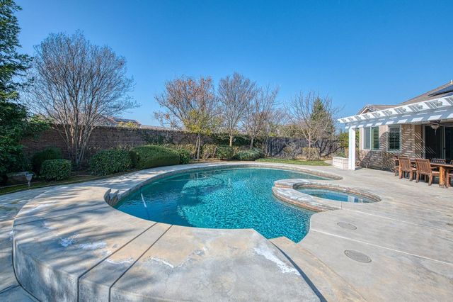 1906 N Langley Avenue, Clovis, CA 93619