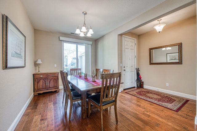 1906 N Langley Avenue, Clovis, CA 93619