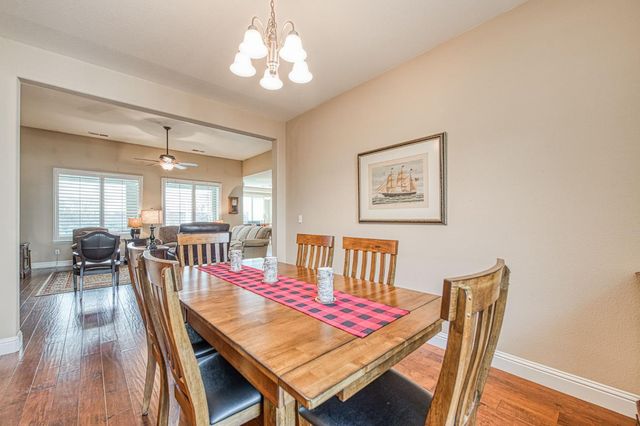 1906 N Langley Avenue, Clovis, CA 93619