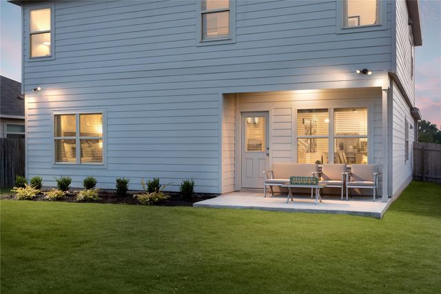 110 Donnington DR, Hutto, TX 78634