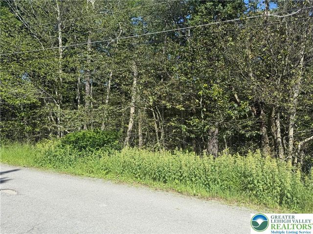 9657 Stony Hollow Drive #585R, Coolbaugh Twp, PA 18466