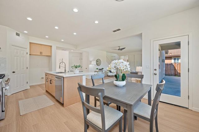5105 Moon Lily Way, Elk Grove, CA 95757