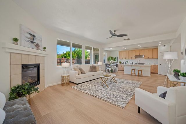 5105 Moon Lily Way, Elk Grove, CA 95757