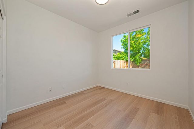 5105 Moon Lily Way, Elk Grove, CA 95757