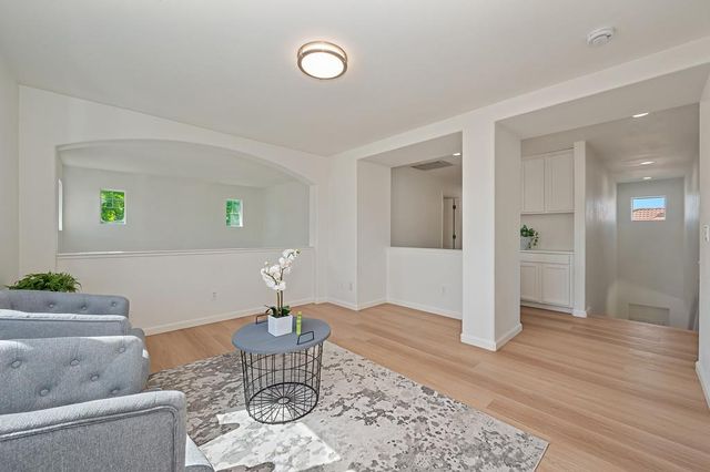5105 Moon Lily Way, Elk Grove, CA 95757