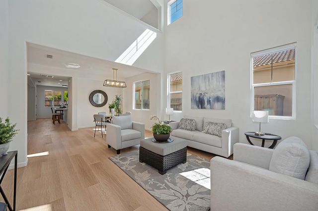 5105 Moon Lily Way, Elk Grove, CA 95757