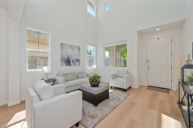 5105 Moon Lily Way, Elk Grove, CA 95757