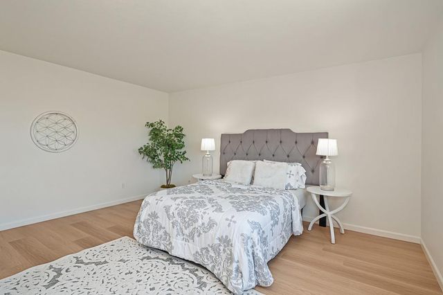 5105 Moon Lily Way, Elk Grove, CA 95757