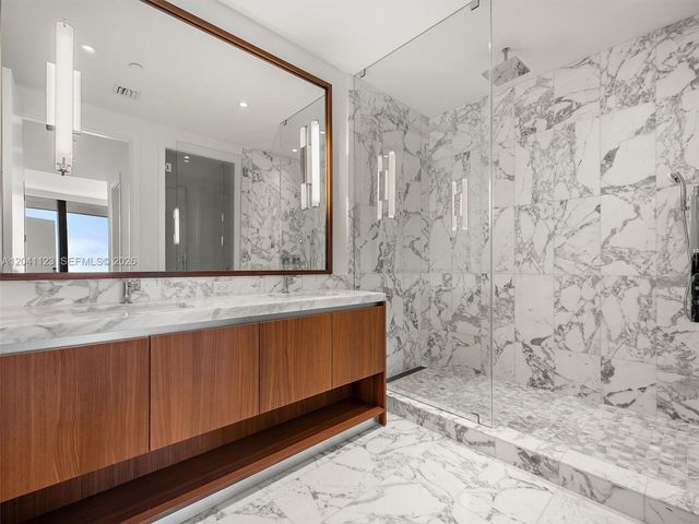 175 SE 25th Road 502, Miami, FL 33129