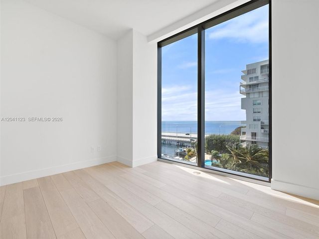 175 SE 25th Road 502, Miami, FL 33129