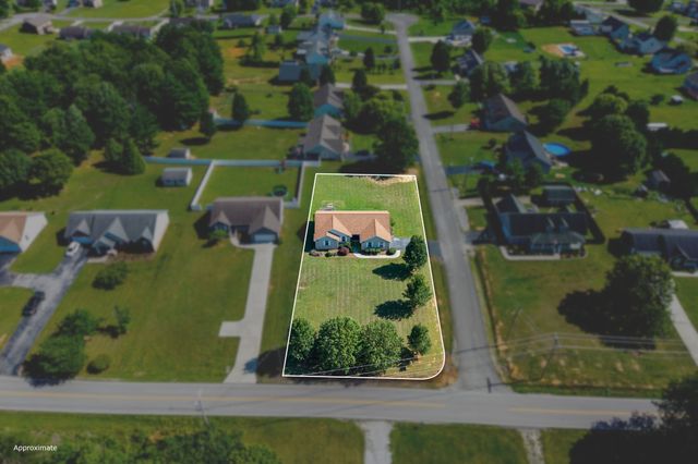 1901 Paran Rd, Cookeville, TN 38506