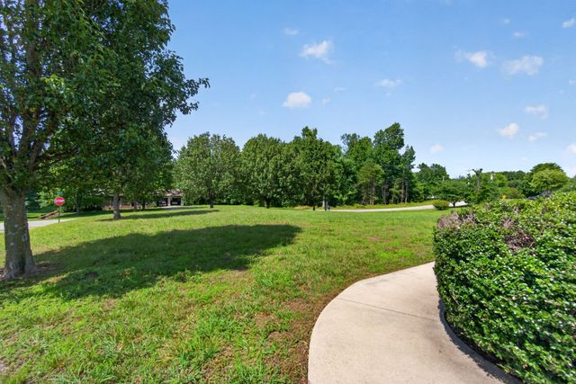 1901 Paran Rd, Cookeville, TN 38506