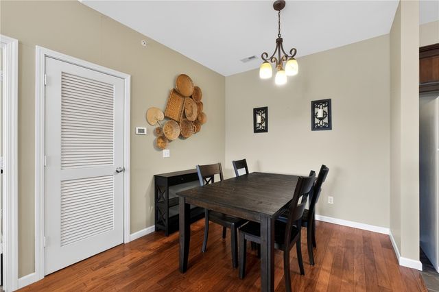 4261 NE Meadow Creek Circle 305, Fayetteville, AR 72703